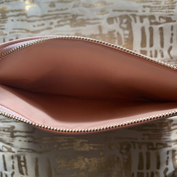 Brand New Chloe Pouch - Picture 3 of 5